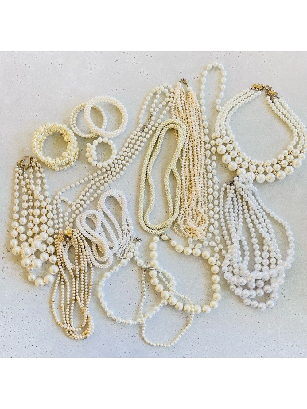 Vintage To Modern Faux Pearl Jewelry Lot Necklaces Bracelets 16 Pc Costume